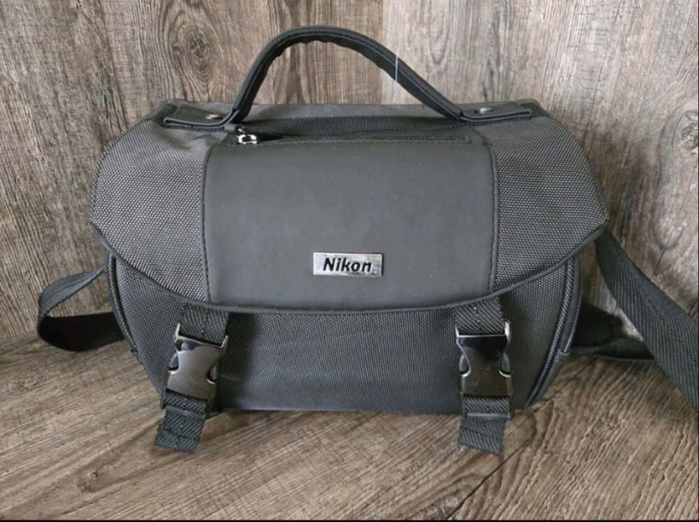 Nikon Digital SLR Starter Kit Travel Gadget Case Bag 11713